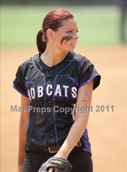 Thumbnail 1 in Battlefield vs. Hickory (VHSL AAA Semifinal) photogallery.