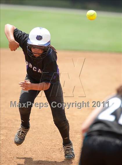 Thumbnail 3 in Battlefield vs. Hickory (VHSL AAA Semifinal) photogallery.