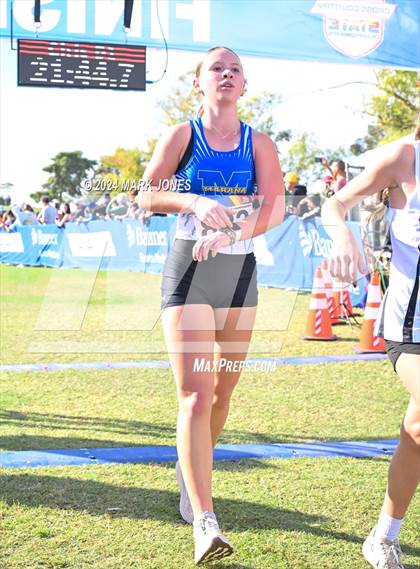 Thumbnail 3 in AIA Division I Championships photogallery.