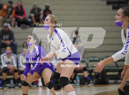 Thumbnail 2 in Arvada West @ Bear Creek photogallery.