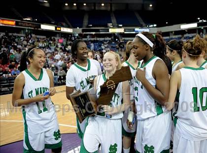 Thumbnail 2 in St. Mary's vs. Inglewood (CIF State D3 Final) photogallery.