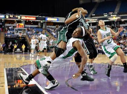 Thumbnail 1 in St. Mary's vs. Inglewood (CIF State D3 Final) photogallery.