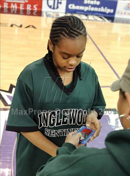 Thumbnail 1 in St. Mary's vs. Inglewood (CIF State D3 Final) photogallery.