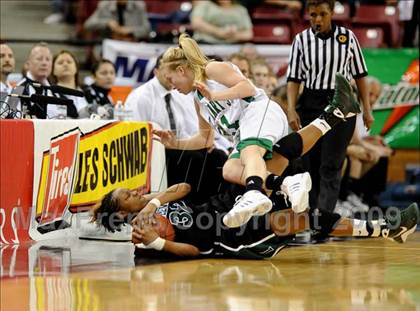 Thumbnail 3 in St. Mary's vs. Inglewood (CIF State D3 Final) photogallery.