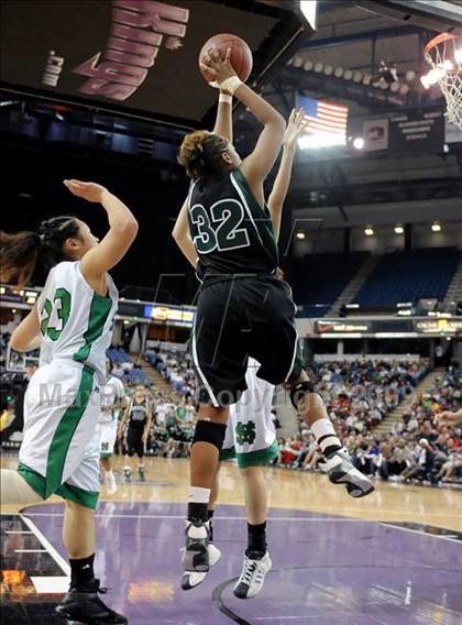 Thumbnail 2 in St. Mary's vs. Inglewood (CIF State D3 Final) photogallery.