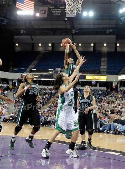 Thumbnail 1 in St. Mary's vs. Inglewood (CIF State D3 Final) photogallery.