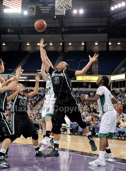 Thumbnail 2 in St. Mary's vs. Inglewood (CIF State D3 Final) photogallery.