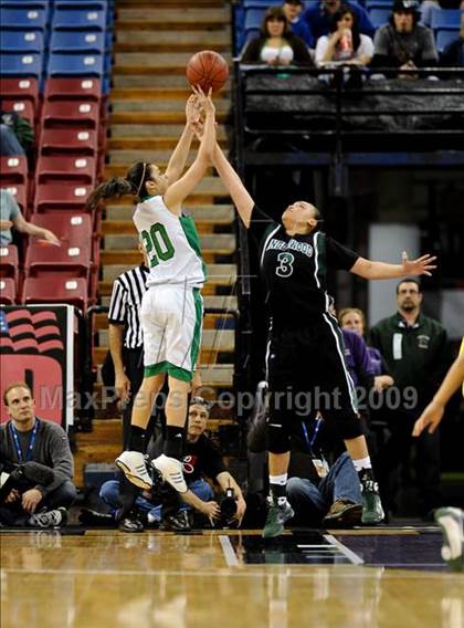 Thumbnail 2 in St. Mary's vs. Inglewood (CIF State D3 Final) photogallery.