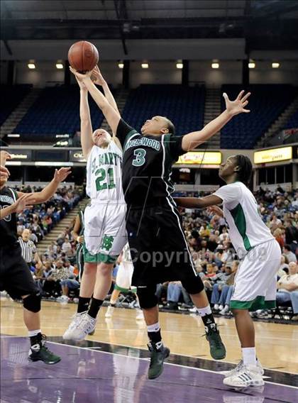 Thumbnail 1 in St. Mary's vs. Inglewood (CIF State D3 Final) photogallery.