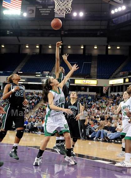 Thumbnail 2 in St. Mary's vs. Inglewood (CIF State D3 Final) photogallery.