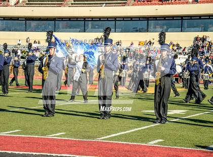 Thumbnail 2 in Northwest vs. Mill Valley (KSHSAA 5A Final) photogallery.