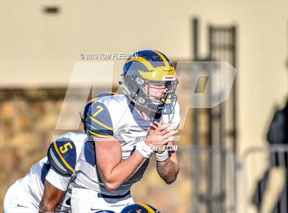 Thumbnail 2 in Northwest vs. Mill Valley (KSHSAA 5A Final) photogallery.