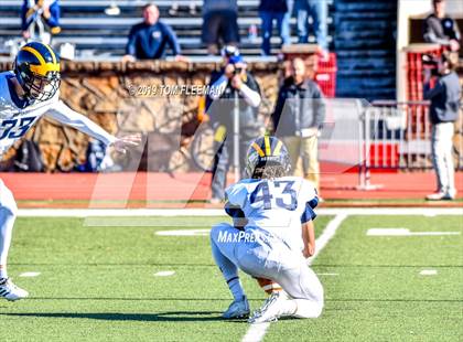 Thumbnail 1 in Northwest vs. Mill Valley (KSHSAA 5A Final) photogallery.
