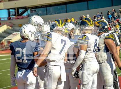 Thumbnail 3 in Northwest vs. Mill Valley (KSHSAA 5A Final) photogallery.