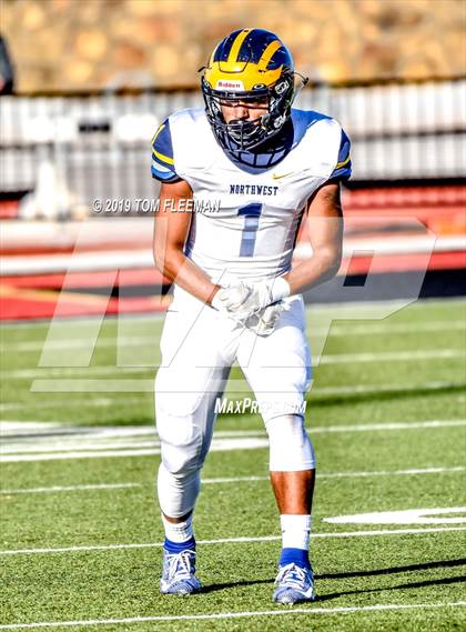 Thumbnail 1 in Northwest vs. Mill Valley (KSHSAA 5A Final) photogallery.