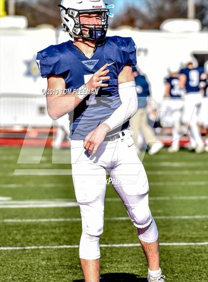 Thumbnail 2 in Northwest vs. Mill Valley (KSHSAA 5A Final) photogallery.