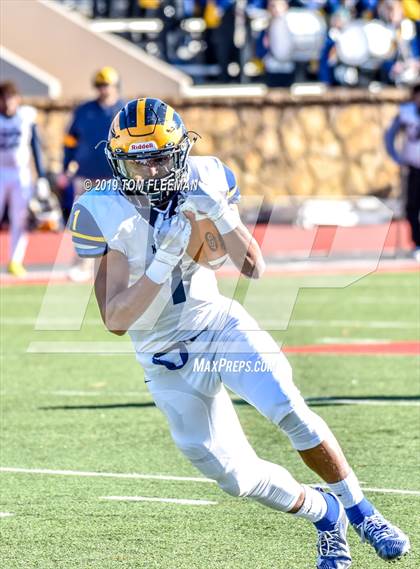 Thumbnail 2 in Northwest vs. Mill Valley (KSHSAA 5A Final) photogallery.