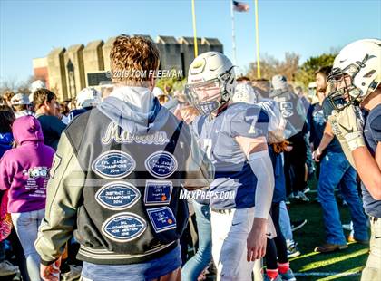 Thumbnail 2 in Northwest vs. Mill Valley (KSHSAA 5A Final) photogallery.