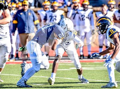 Thumbnail 2 in Northwest vs. Mill Valley (KSHSAA 5A Final) photogallery.