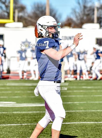 Thumbnail 3 in Northwest vs. Mill Valley (KSHSAA 5A Final) photogallery.