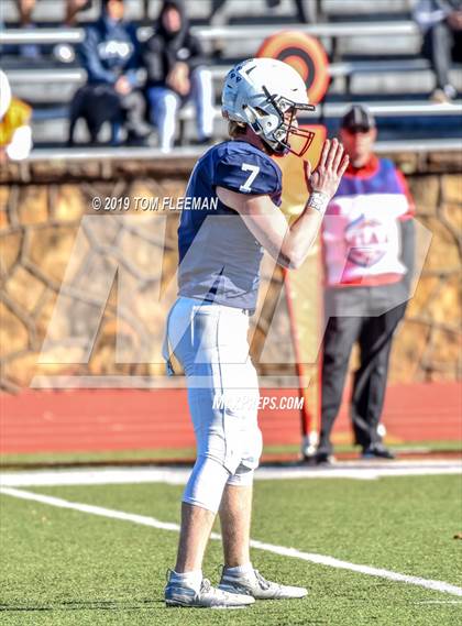 Thumbnail 1 in Northwest vs. Mill Valley (KSHSAA 5A Final) photogallery.