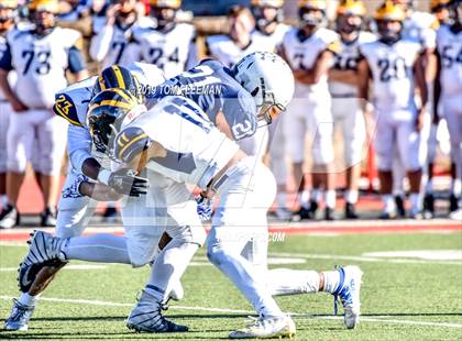 Thumbnail 3 in Northwest vs. Mill Valley (KSHSAA 5A Final) photogallery.