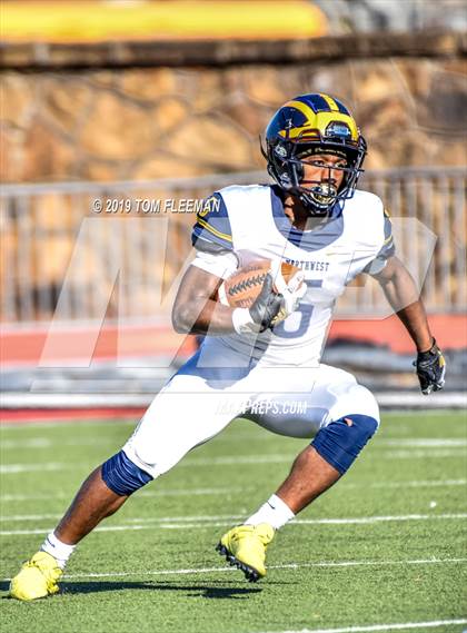 Thumbnail 2 in Northwest vs. Mill Valley (KSHSAA 5A Final) photogallery.