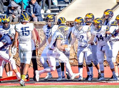Thumbnail 3 in Northwest vs. Mill Valley (KSHSAA 5A Final) photogallery.