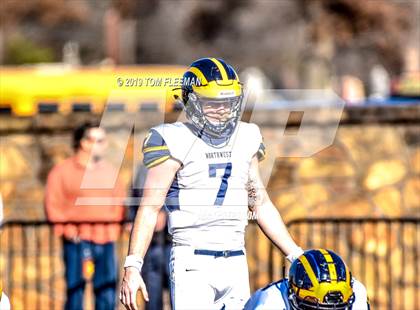 Thumbnail 2 in Northwest vs. Mill Valley (KSHSAA 5A Final) photogallery.
