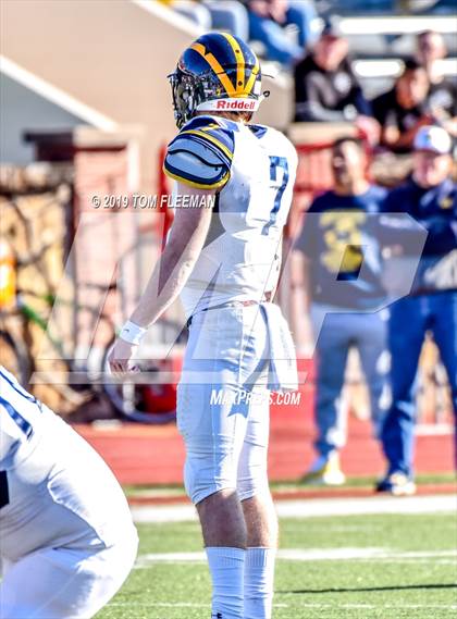 Thumbnail 2 in Northwest vs. Mill Valley (KSHSAA 5A Final) photogallery.