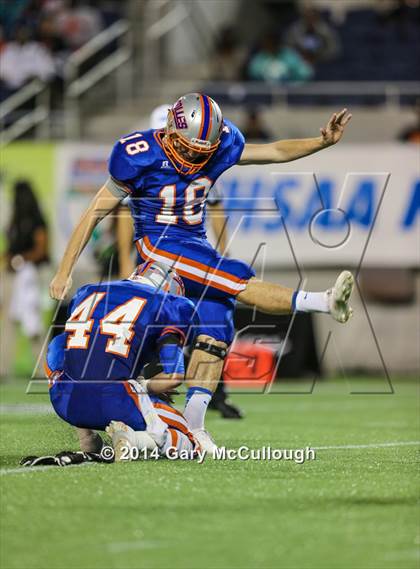 Thumbnail 1 in Bolles vs. Washington (FHSAA 4A Final) photogallery.