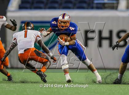 Thumbnail 2 in Bolles vs. Washington (FHSAA 4A Final) photogallery.