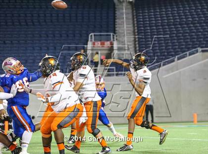 Thumbnail 3 in Bolles vs. Washington (FHSAA 4A Final) photogallery.