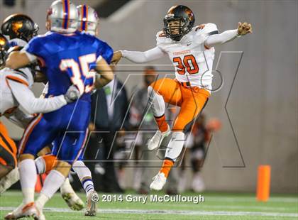 Thumbnail 2 in Bolles vs. Washington (FHSAA 4A Final) photogallery.
