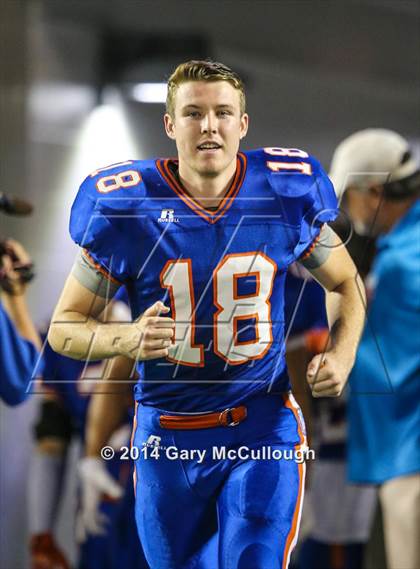 Thumbnail 2 in Bolles vs. Washington (FHSAA 4A Final) photogallery.