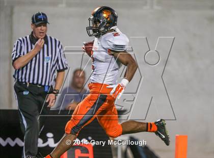 Thumbnail 3 in Bolles vs. Washington (FHSAA 4A Final) photogallery.