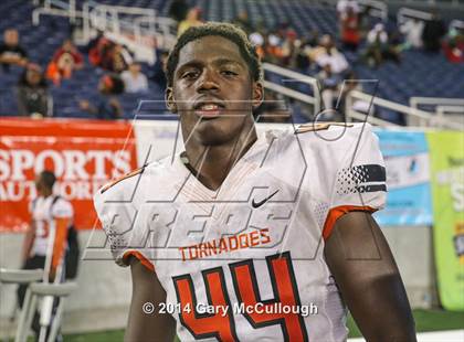 Thumbnail 2 in Bolles vs. Washington (FHSAA 4A Final) photogallery.