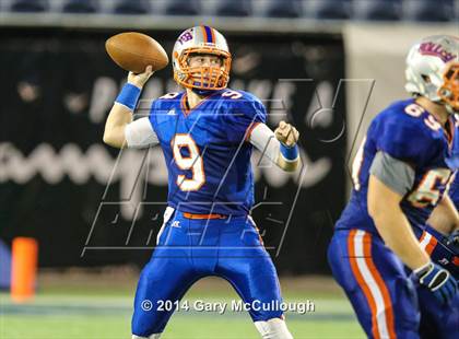 Thumbnail 2 in Bolles vs. Washington (FHSAA 4A Final) photogallery.