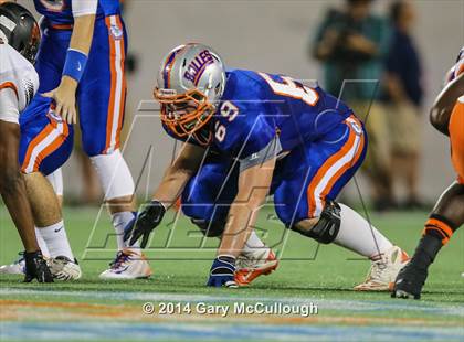Thumbnail 2 in Bolles vs. Washington (FHSAA 4A Final) photogallery.