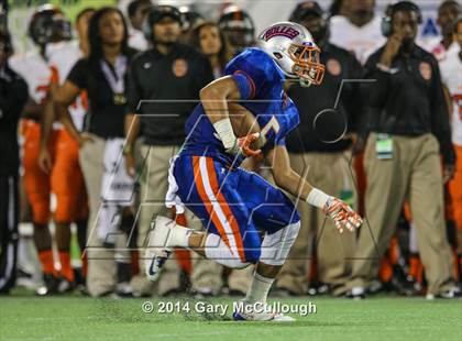 Thumbnail 3 in Bolles vs. Washington (FHSAA 4A Final) photogallery.