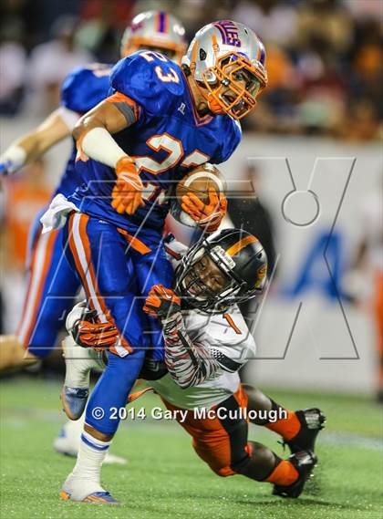 Thumbnail 1 in Bolles vs. Washington (FHSAA 4A Final) photogallery.