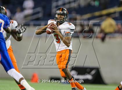 Thumbnail 2 in Bolles vs. Washington (FHSAA 4A Final) photogallery.