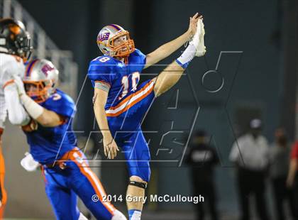 Thumbnail 2 in Bolles vs. Washington (FHSAA 4A Final) photogallery.