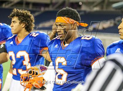 Thumbnail 2 in Bolles vs. Washington (FHSAA 4A Final) photogallery.