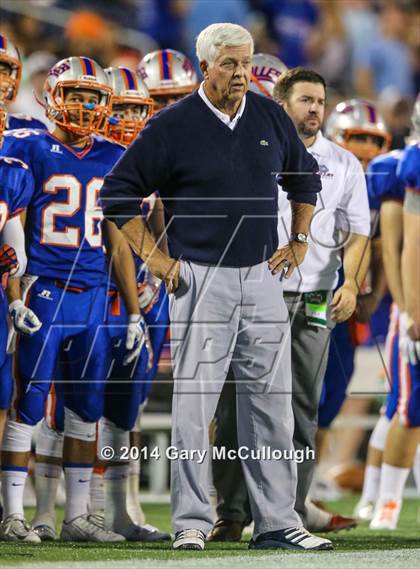 Thumbnail 2 in Bolles vs. Washington (FHSAA 4A Final) photogallery.