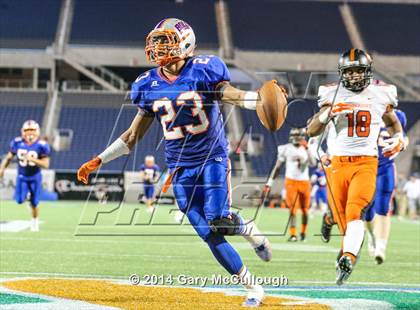 Thumbnail 1 in Bolles vs. Washington (FHSAA 4A Final) photogallery.