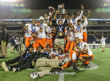 Thumbnail 3 in Bolles vs. Washington (FHSAA 4A Final) photogallery.