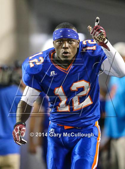 Thumbnail 1 in Bolles vs. Washington (FHSAA 4A Final) photogallery.