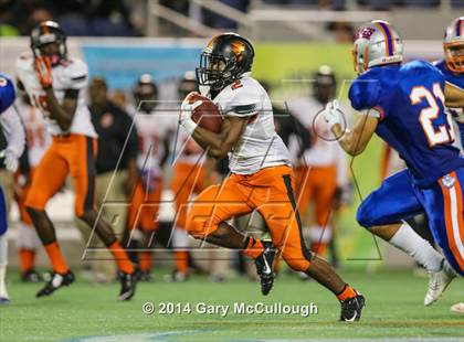 Thumbnail 3 in Bolles vs. Washington (FHSAA 4A Final) photogallery.