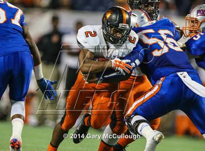 Thumbnail 2 in Bolles vs. Washington (FHSAA 4A Final) photogallery.